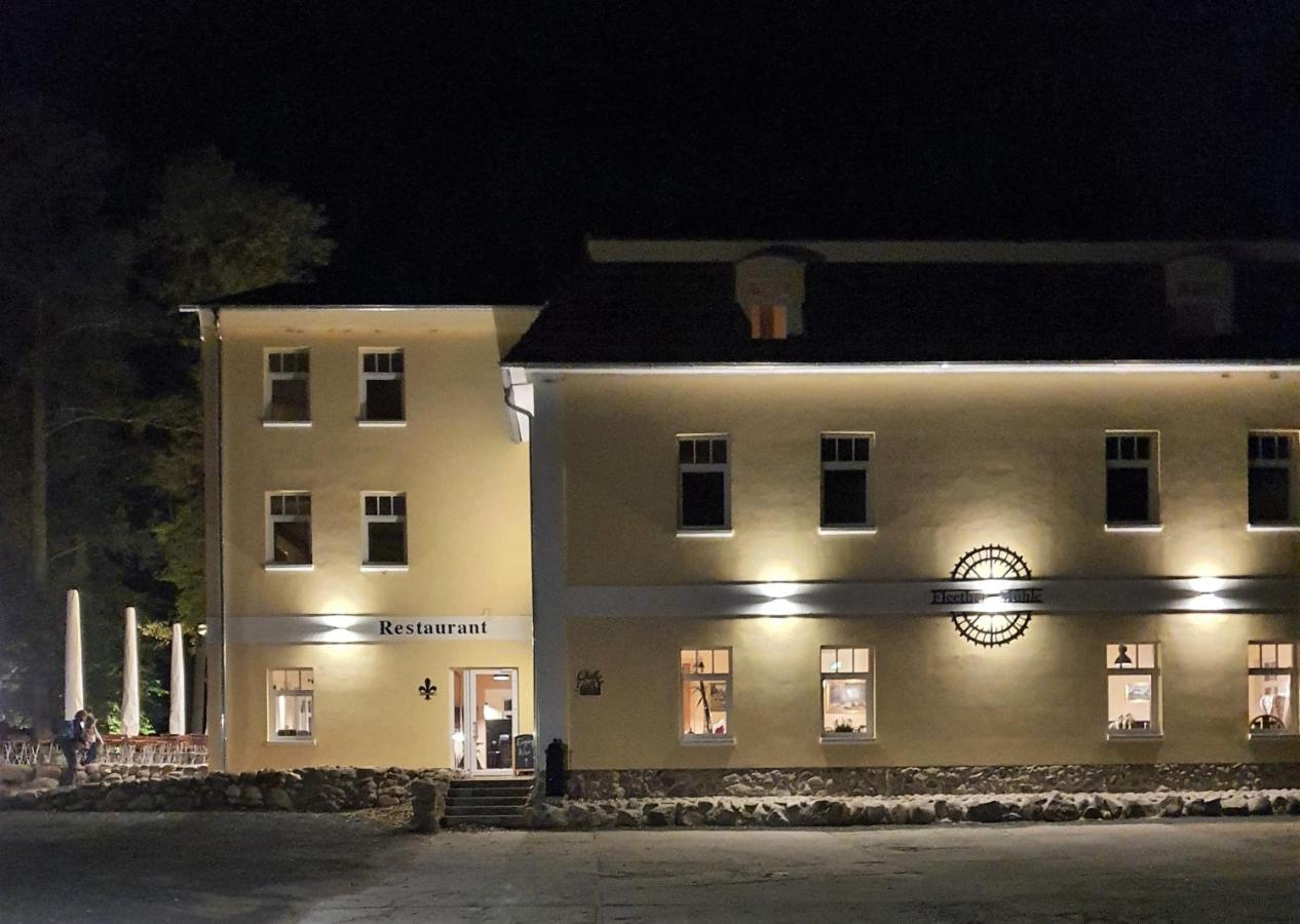 Hotel & Ferienpark Fleether Muehle Mirow Exterior foto
