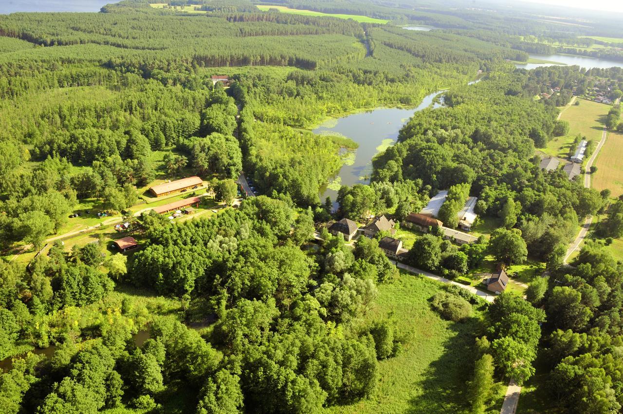 Hotel & Ferienpark Fleether Muehle Mirow Exterior foto